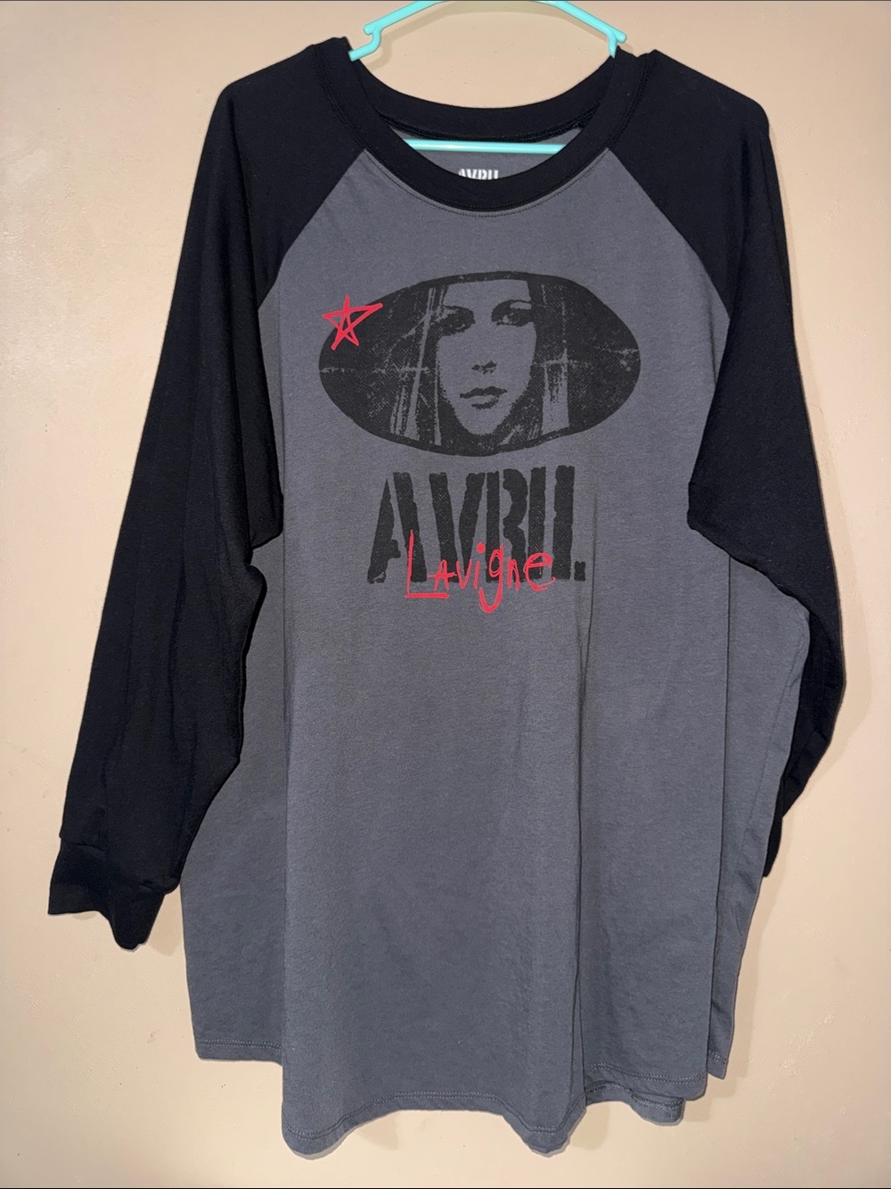torrid Black & Gray Avril Lavigne Graphic Raglan Long Sleeve Tee